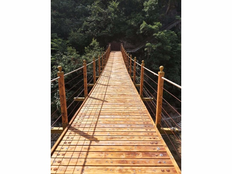 木質吊橋
